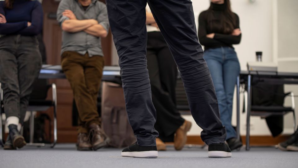 Klare Haltung und sicherer Umgang mit demokratiefeindlichen Akteur*innen in der Kommunalpolitik