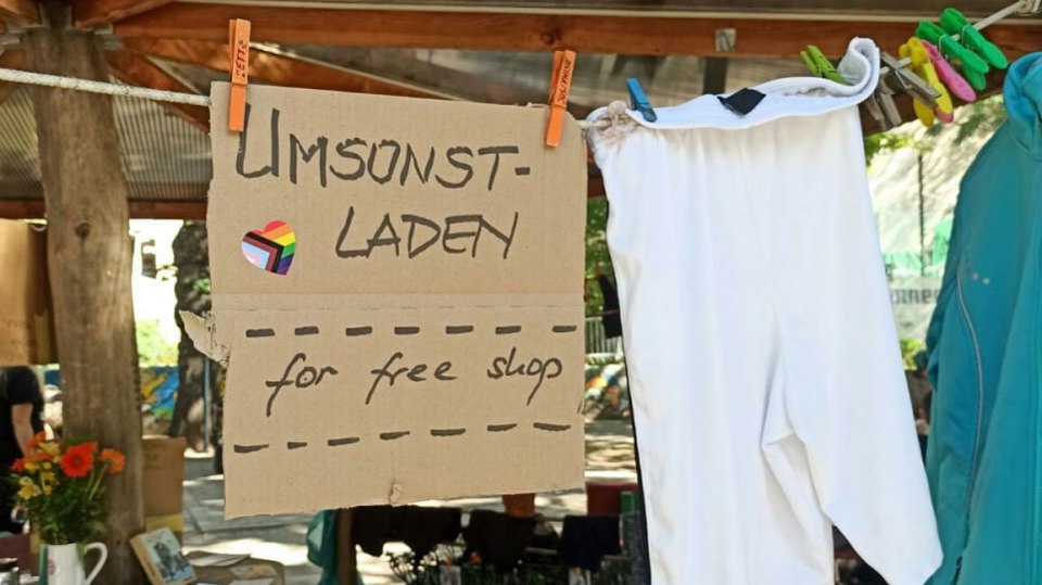 Sportkleidung finden und loswerden beim Kickerinnen*Cup