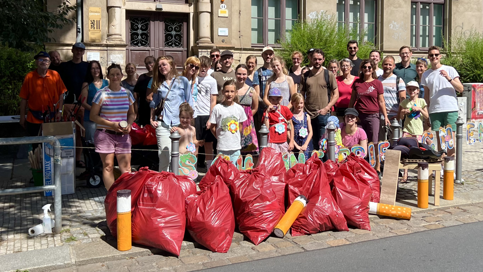 Müllsammelaktion in Dresden-Pieschen