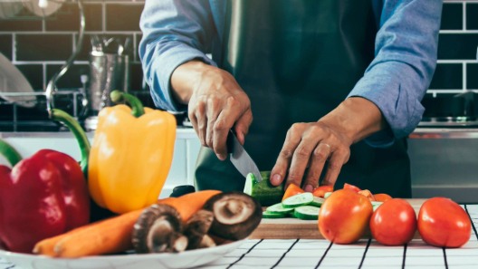 Geschmack ohne Stress  –  Stärkung der Alltagskompetenzen und Ernährungsbildung